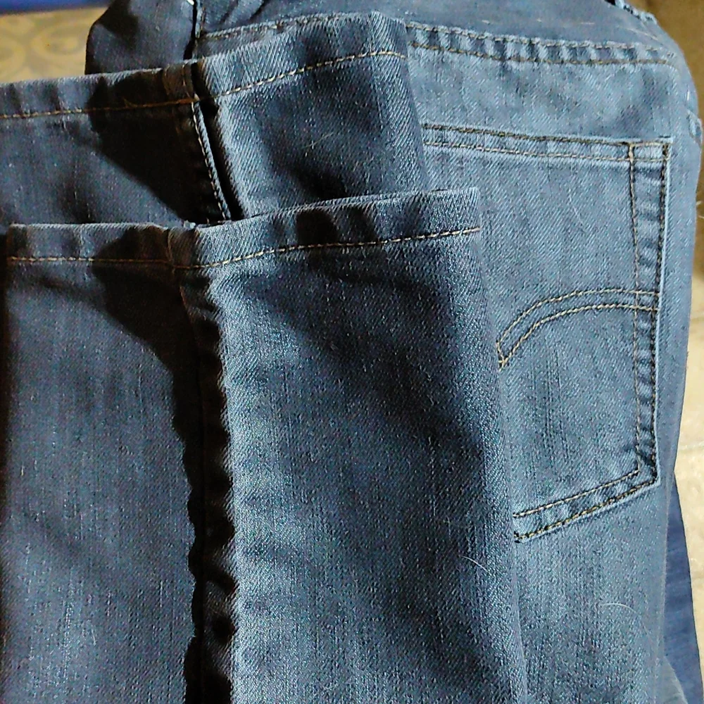 Levi's - Picture 4 of 4